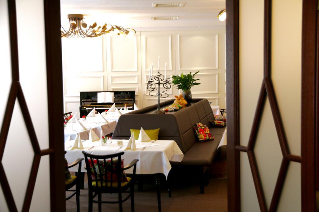 Hotel Waldgasthof Schoening Фризойте Екстериор снимка